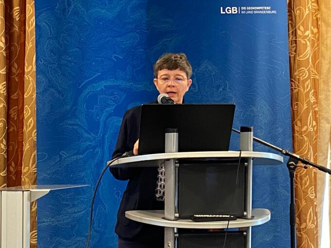 öffnet Foto von Silke Thomalla, LGB (Landesvermessung und Geobasisinformation Brandenburg)
