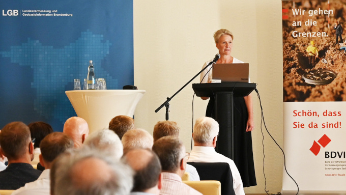 Foto von Frau Langer (LGB)