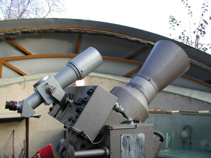 öffnet Foto mit der Satellitenkamera AFU-75 